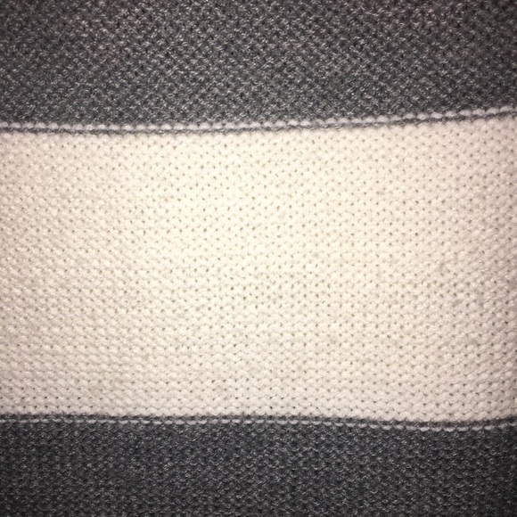 Super Cozy Knit Style Sleeveless Sweater or Dress - Picture 5 of 8